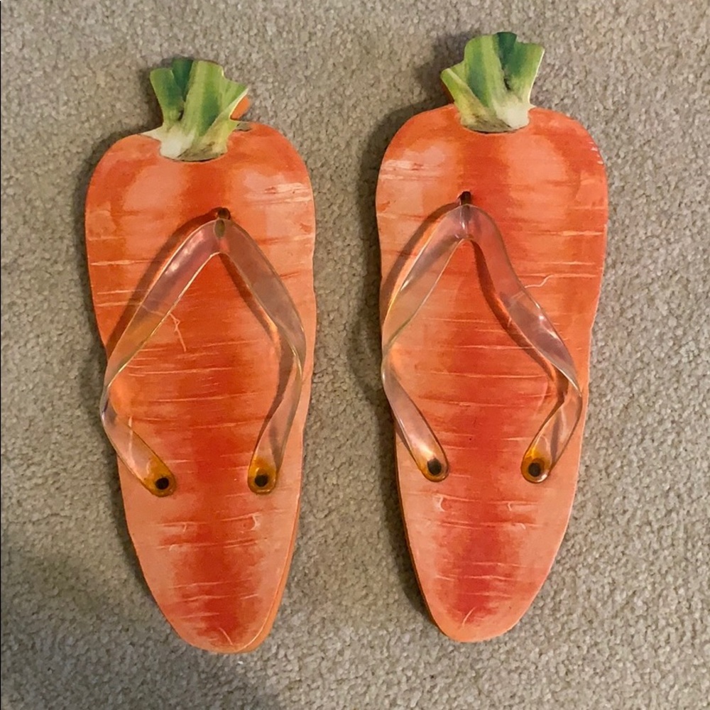 Carrot flip flops